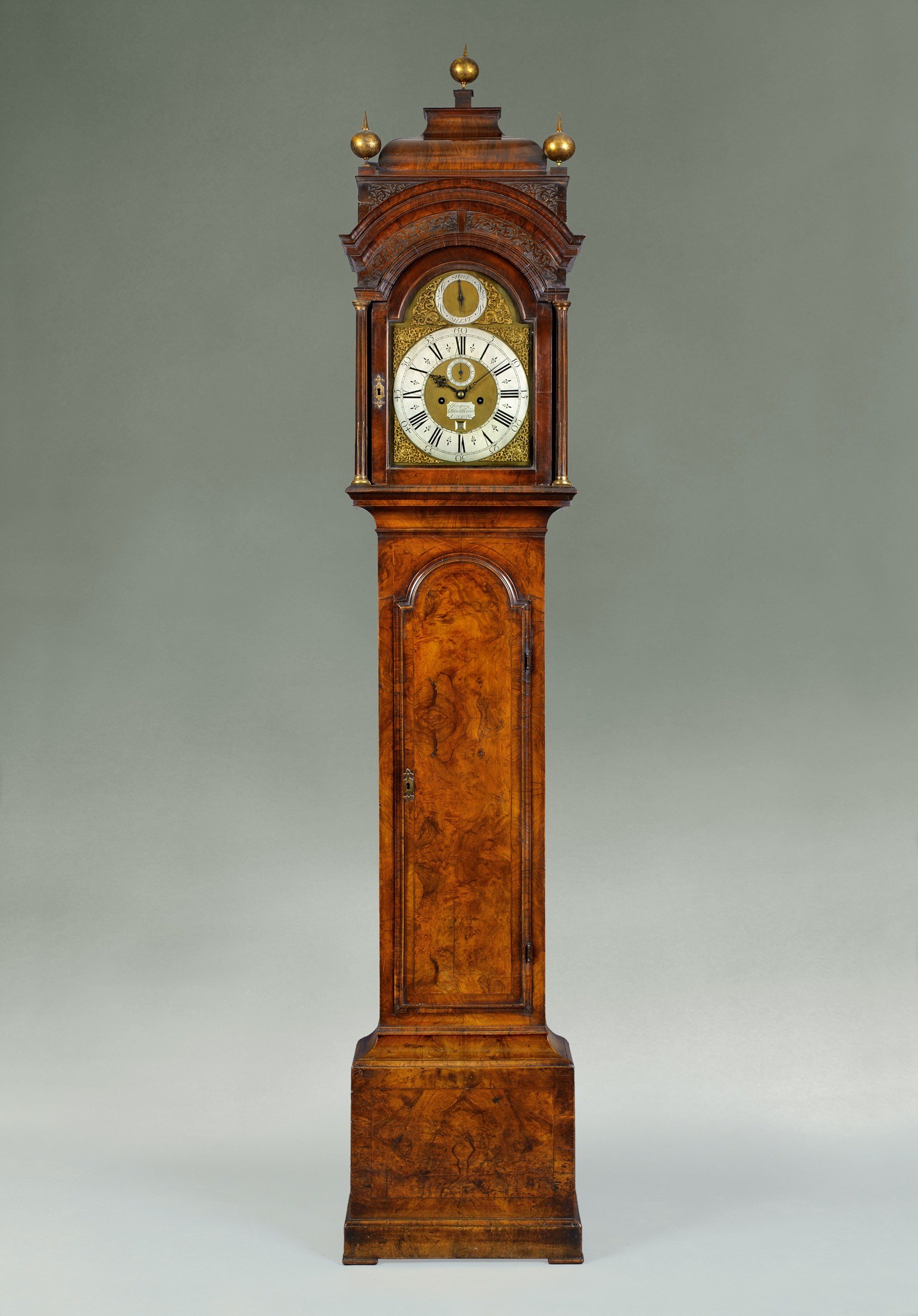 18TH CENTURY ANTIQUE WALNUT LONGCASE CLOCK BY JAMES BLACKBOROW OF LONDON